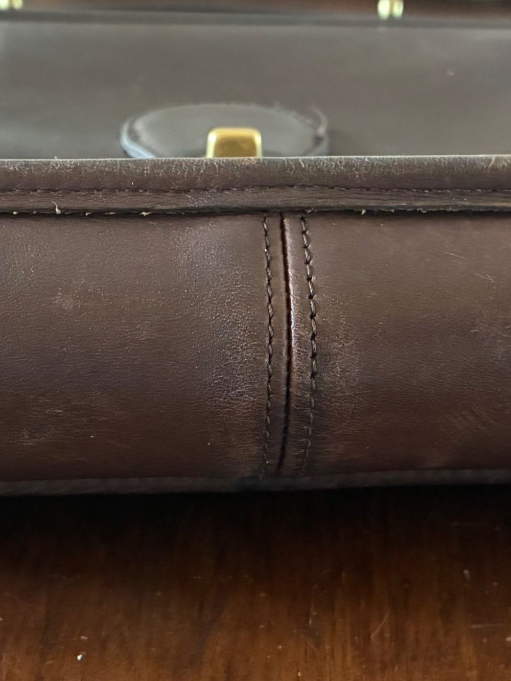 Vintage Coach Mahogany 9927 Willis Bag - Picture 12 of 16